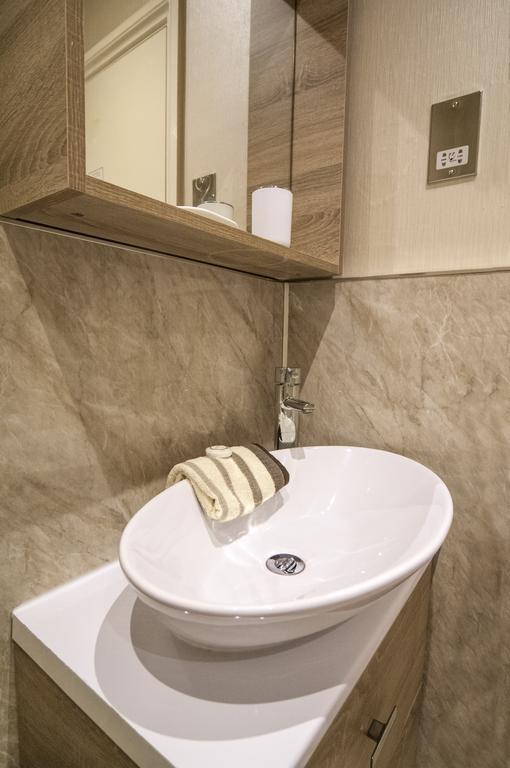 Hilbury Court Hotel Trowbridge Eksteriør billede