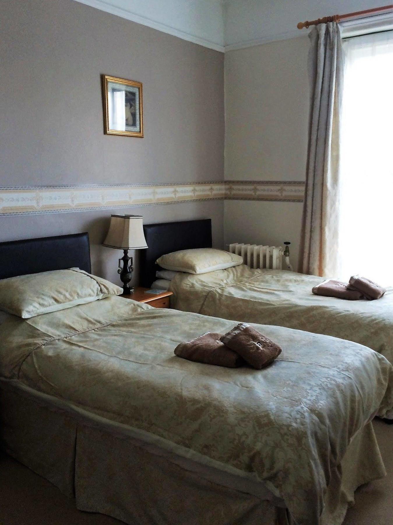 Hilbury Court Hotel Trowbridge Eksteriør billede
